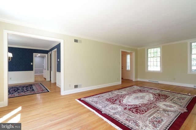 505 HILLCREST AVE, State College, PA 16803