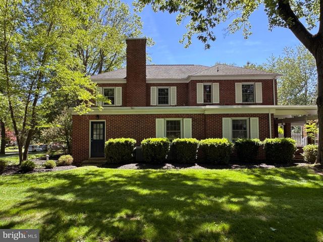 505 HILLCREST AVE, State College, PA 16803