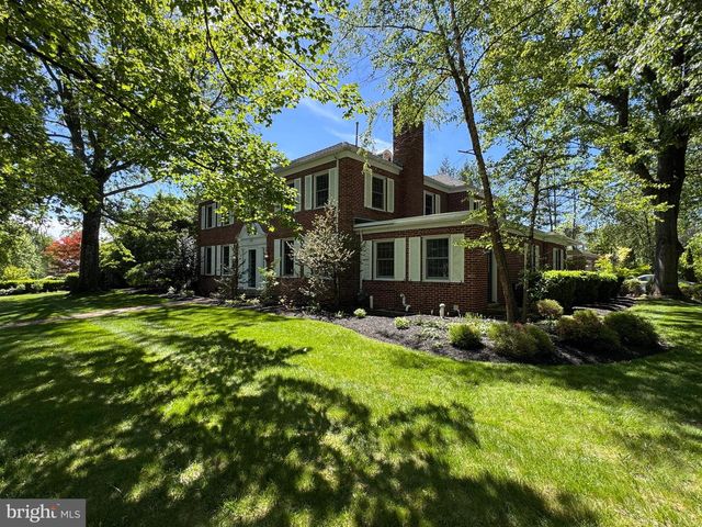 505 HILLCREST AVE, State College, PA 16803