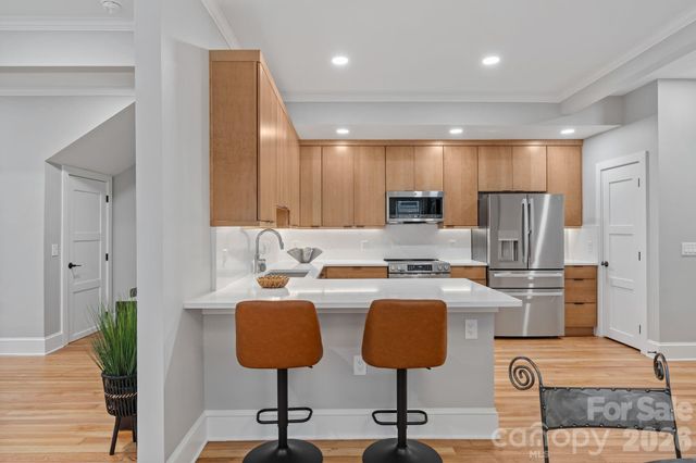 134 Biltmore Avenue 2, Asheville, NC 28801
