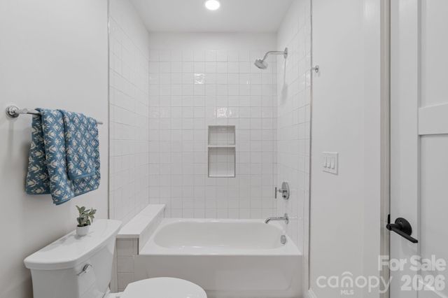 134 Biltmore Avenue 2, Asheville, NC 28801