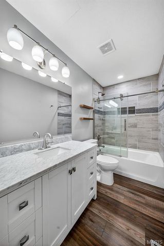 797 Estes Park Drive, St Peters, MO 63376