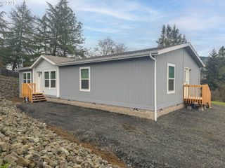 252 Ne THIRD St, Oakland, OR 97462