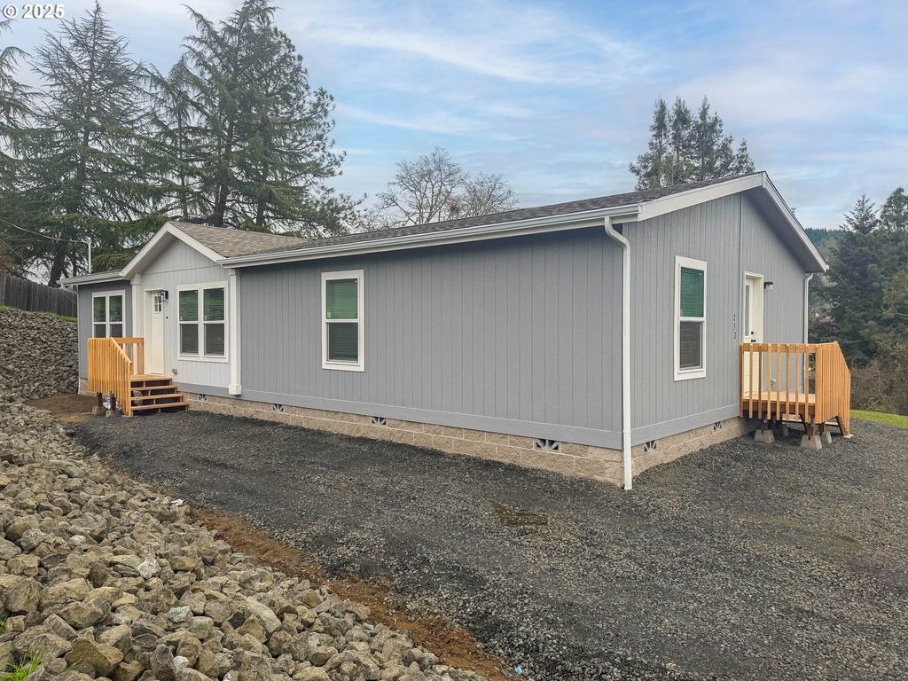 252 Ne THIRD St, Oakland, OR 97462