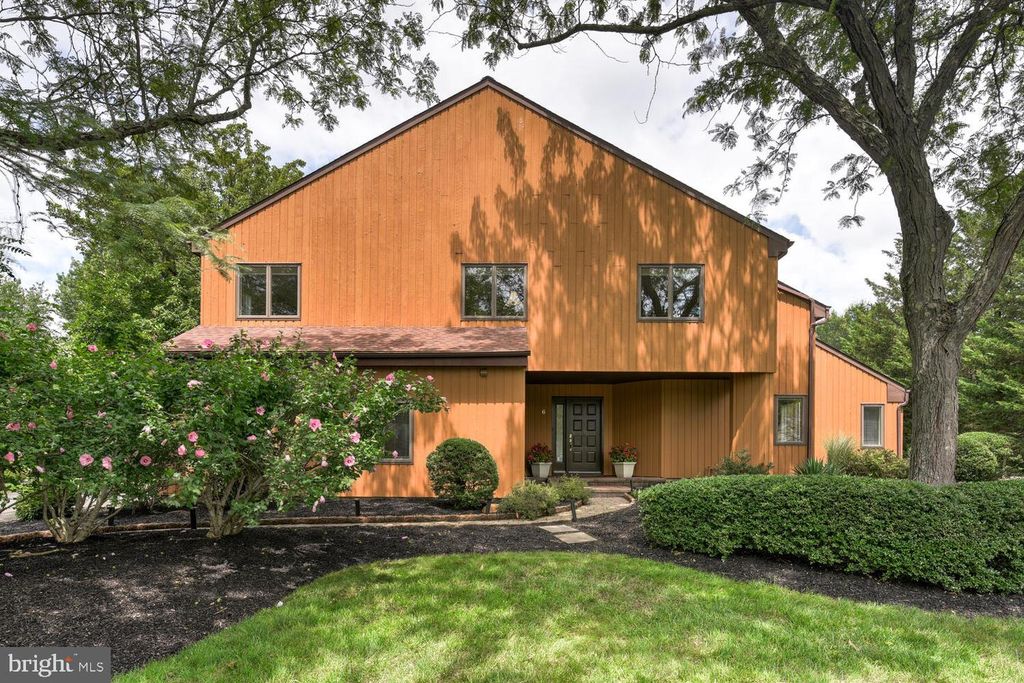 6 ARNOLD DR, Princeton Junction, NJ 08550