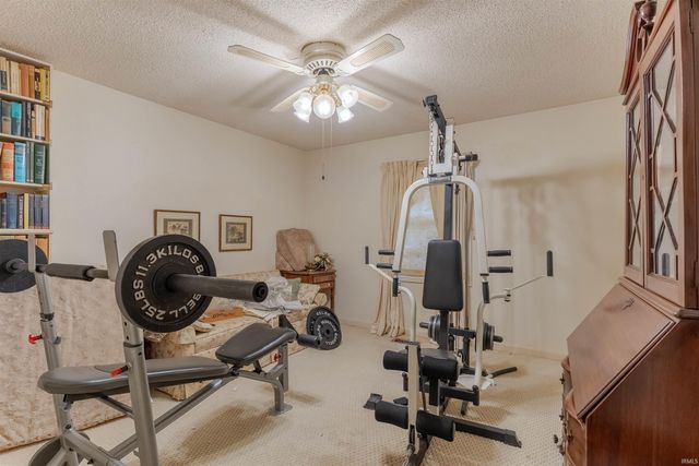 5466 W Sherwood Drive, Newburgh, IN 47630