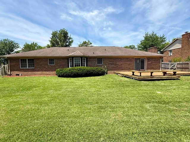 5466 W Sherwood Drive, Newburgh, IN 47630