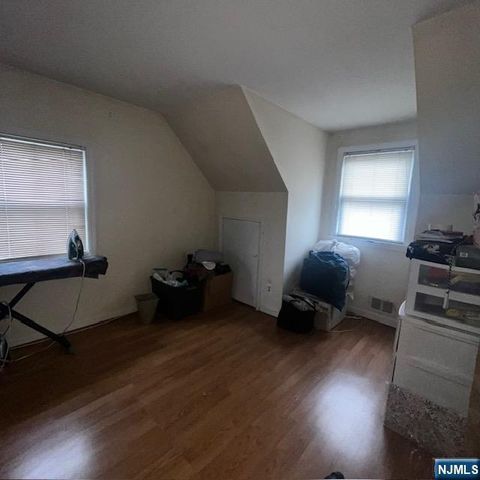 165 Woods Avenue 2nd Fl., Bergenfield, NJ 07621