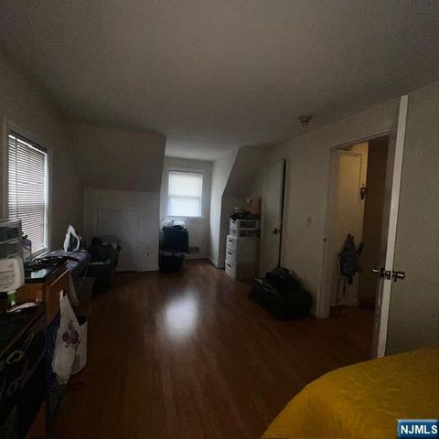 165 Woods Avenue 2nd Fl., Bergenfield, NJ 07621