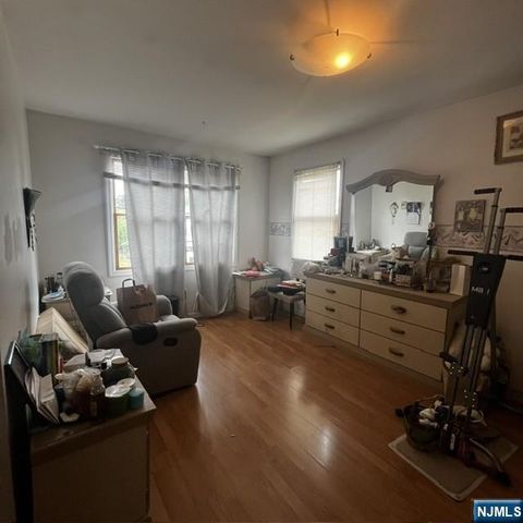 165 Woods Avenue 2nd Fl., Bergenfield, NJ 07621
