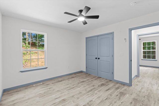 137 Praters, Resaca, GA 30721