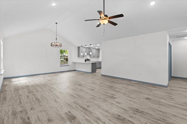 137 Praters, Resaca, GA 30721