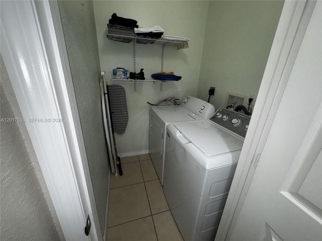 17184 SW 138th Ct, Miami, FL 33177