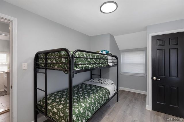 17200 Pontchartrain Boulevard, Highland Park, MI 48203