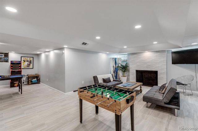 17200 Pontchartrain Boulevard, Highland Park, MI 48203
