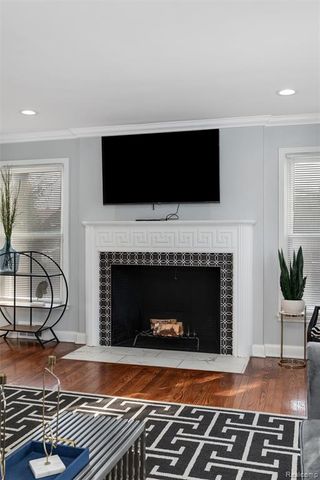 17200 Pontchartrain Boulevard, Highland Park, MI 48203