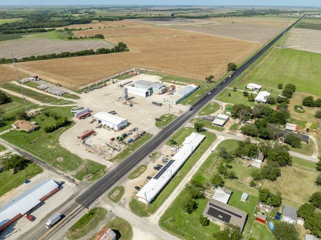 312 W Live Oak, Malone, TX 76660