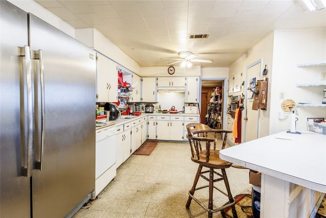 312 W Live Oak, Malone, TX 76660