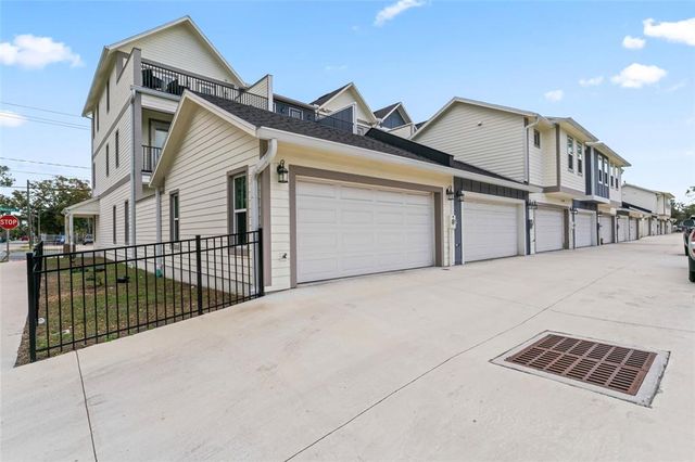 4142 N NEBRASKA AVE, Tampa, FL 33603