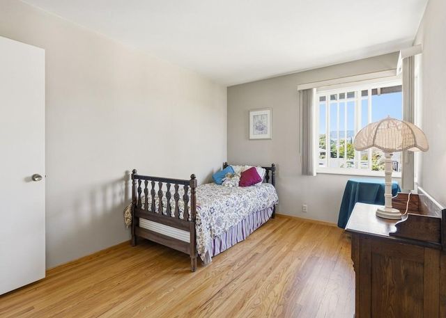 10730 La Roda Drive, Cupertino, CA 95014