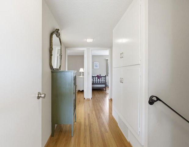 10730 La Roda Drive, Cupertino, CA 95014