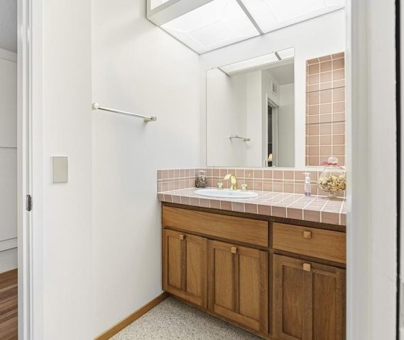 10730 La Roda Drive, Cupertino, CA 95014