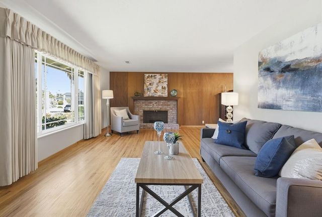 10730 La Roda Drive, Cupertino, CA 95014