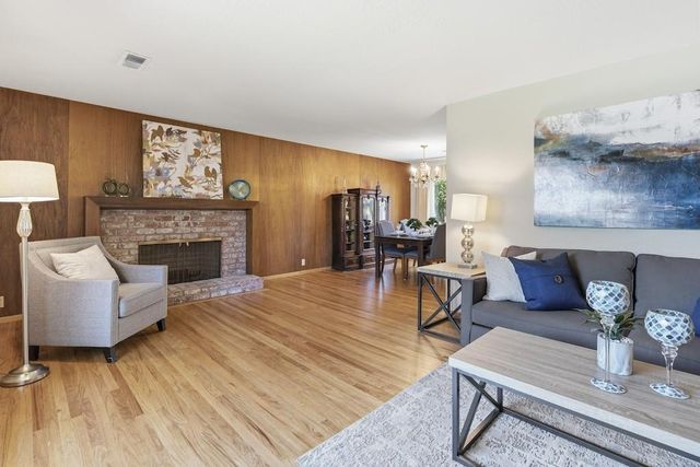 10730 La Roda Drive, Cupertino, CA 95014