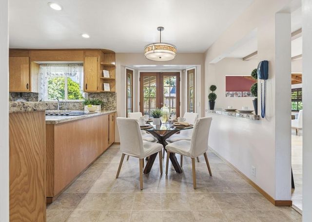 10730 La Roda Drive, Cupertino, CA 95014