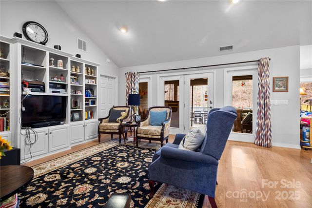 137 Echo Ridge, Maggie Valley, NC 28751