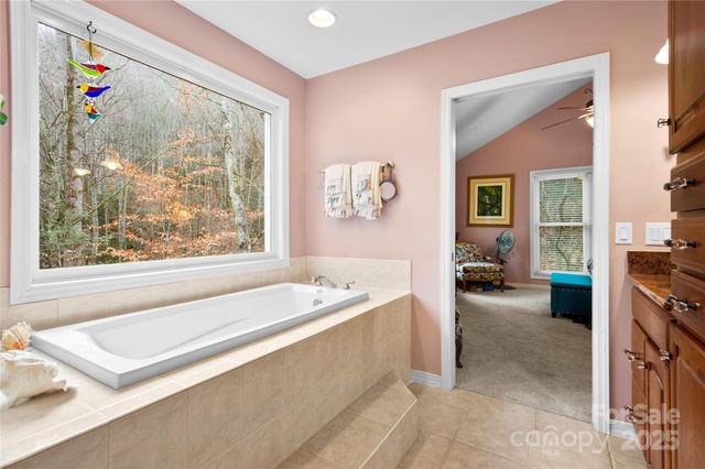 137 Echo Ridge, Maggie Valley, NC 28751