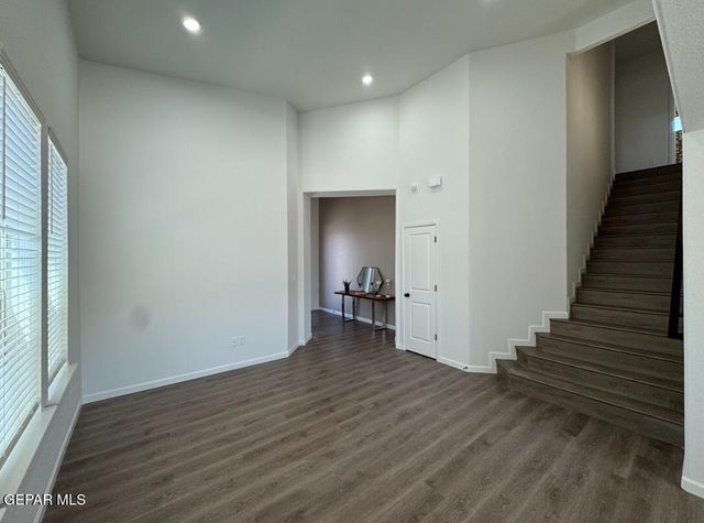 944 Aqueduct Avenue, El Paso, TX 79932