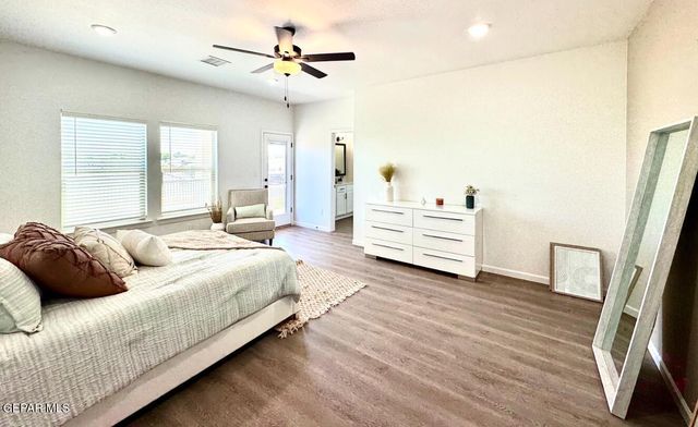 944 Aqueduct Avenue, El Paso, TX 79932