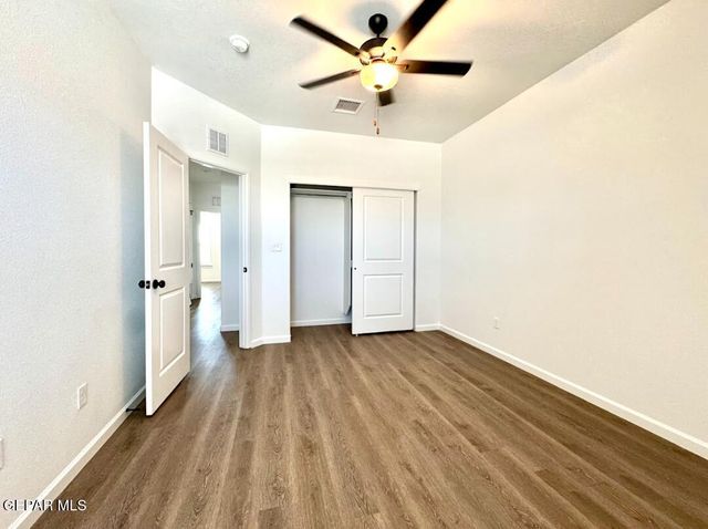 944 Aqueduct Avenue, El Paso, TX 79932