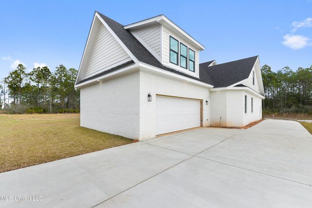 11039 Grace Drive, Gulfport, MS 39503