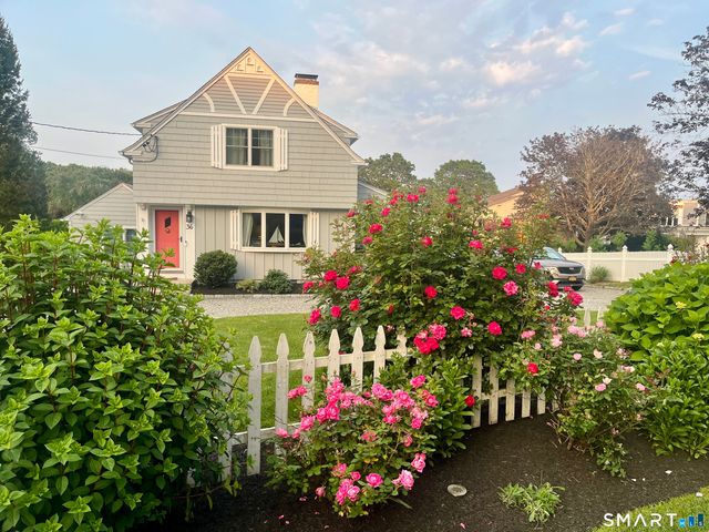 36 Attawan Road, East Lyme, CT 06357