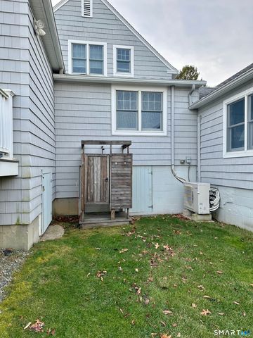36 Attawan Road, East Lyme, CT 06357