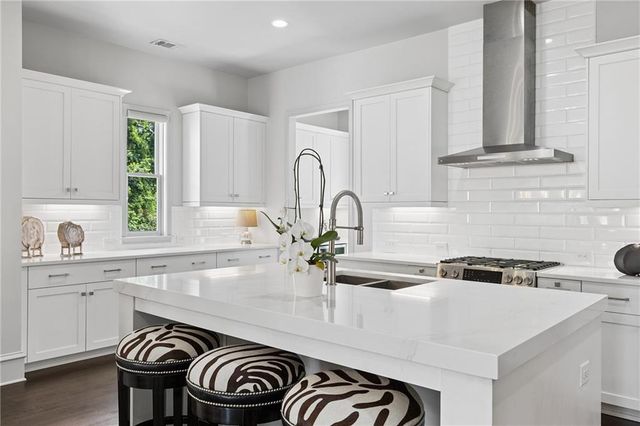 3453 Landen Pine Court NE, Atlanta, GA 30305
