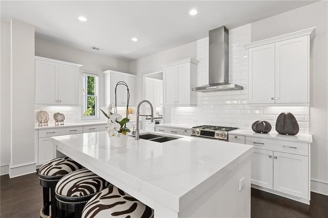 3453 Landen Pine Court NE, Atlanta, GA 30305