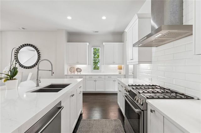 3453 Landen Pine Court NE, Atlanta, GA 30305