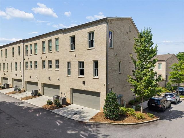 3453 Landen Pine Court NE, Atlanta, GA 30305