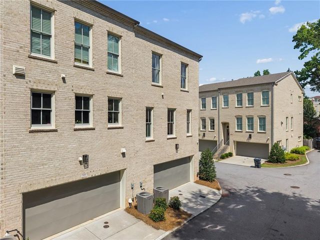 3453 Landen Pine Court NE, Atlanta, GA 30305