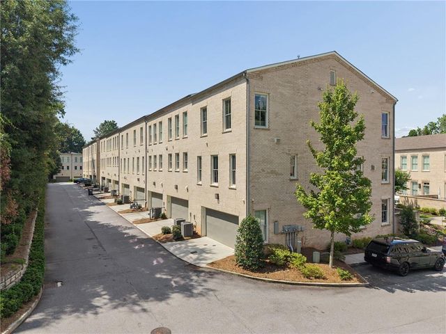 3453 Landen Pine Court NE, Atlanta, GA 30305