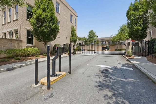 3453 Landen Pine Court NE, Atlanta, GA 30305
