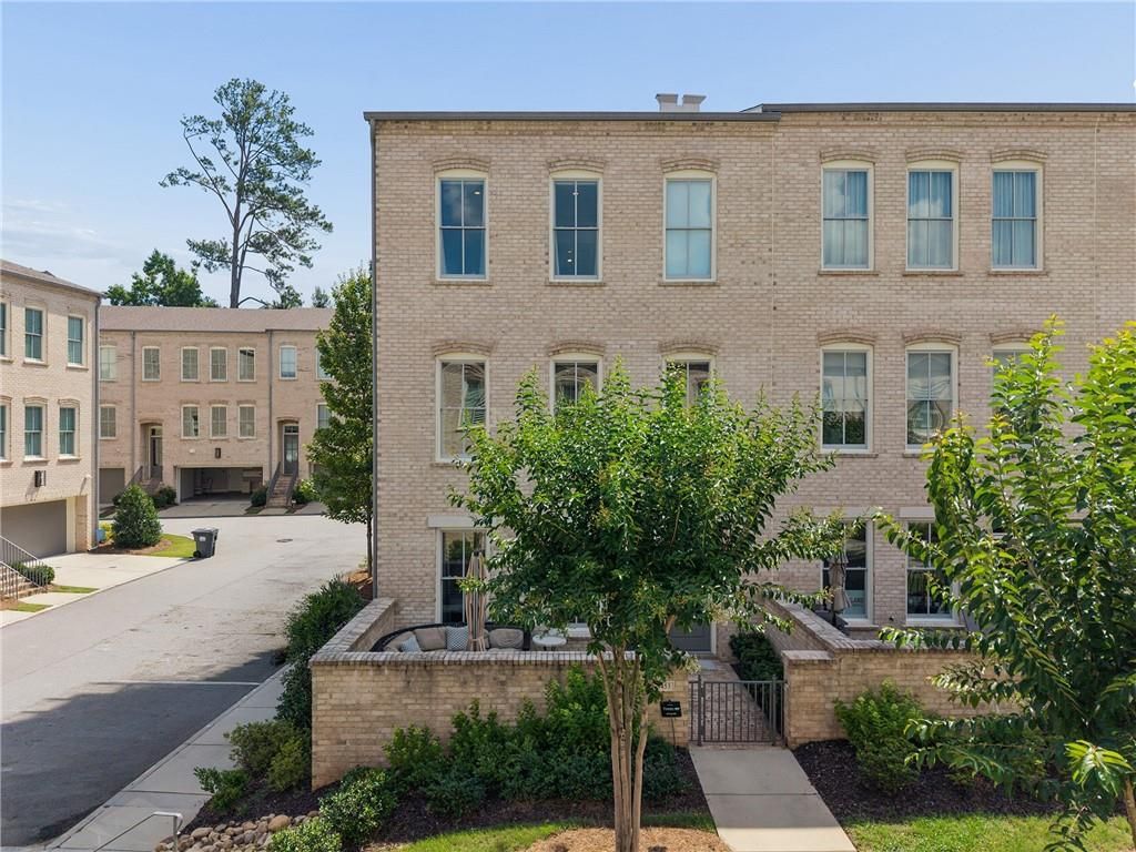 3453 Landen Pine Court NE, Atlanta, GA 30305