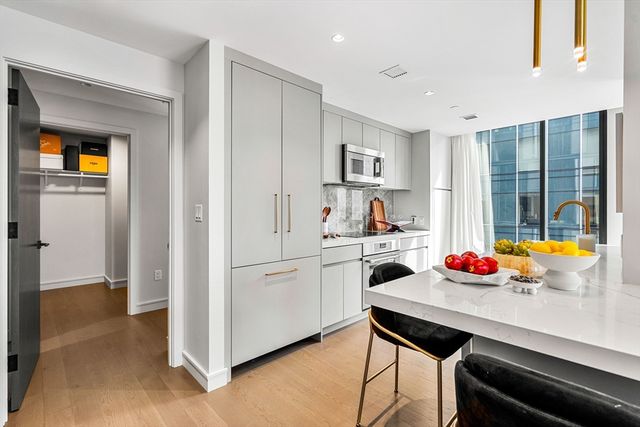 55 Lagrange St 1902, Boston, MA 02116