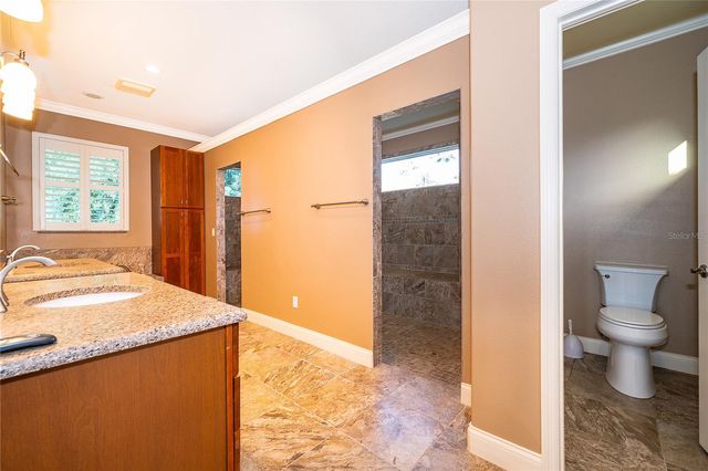 12131 EAGLES POINT COURT, Grand Island, FL 32735