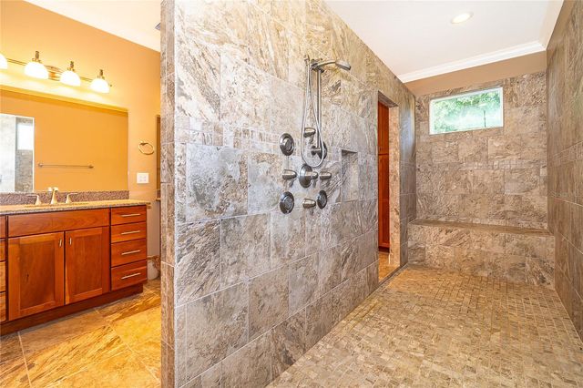12131 EAGLES POINT COURT, Grand Island, FL 32735