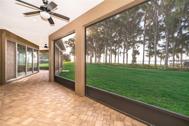 12131 EAGLES POINT COURT, Grand Island, FL 32735