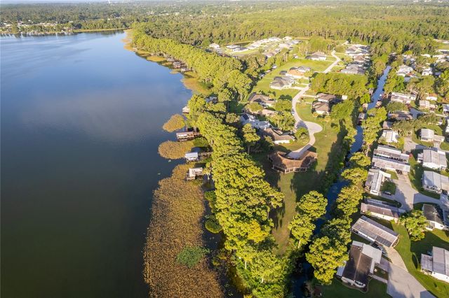 12131 EAGLES POINT COURT, Grand Island, FL 32735
